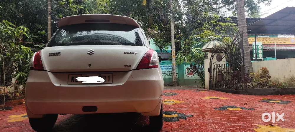 Maruti Suzuki Swift 2013 Petrol 100000 Km Driven