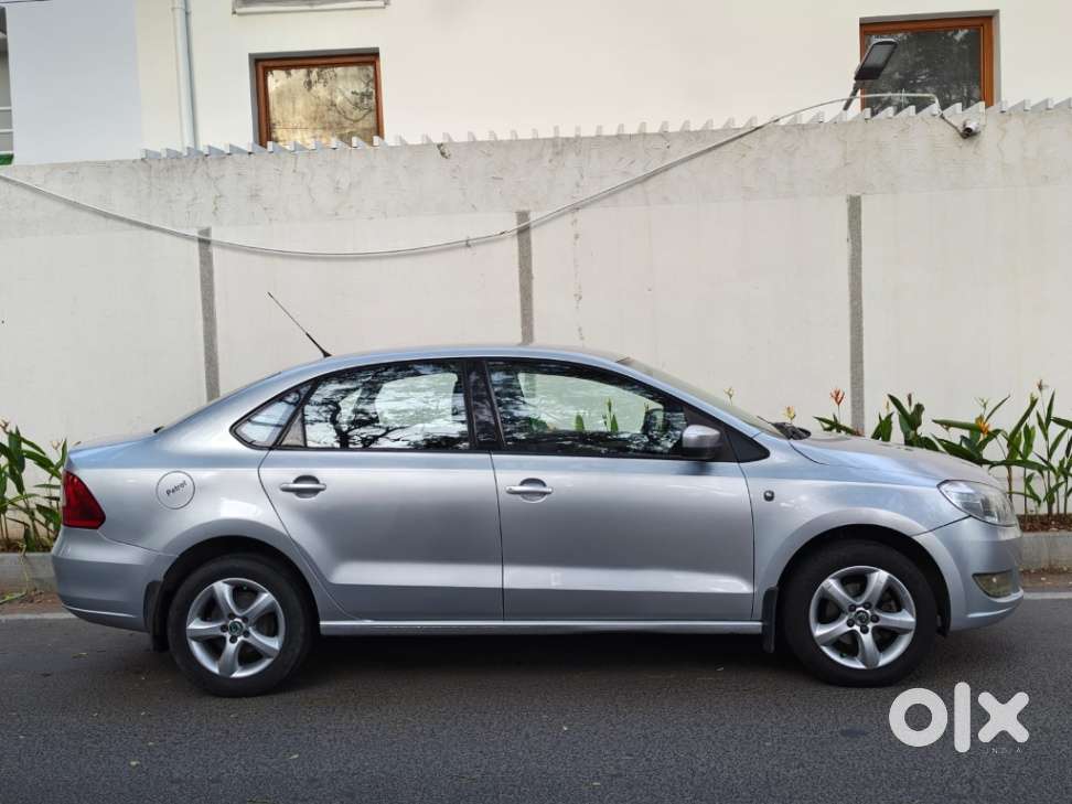 Skoda Rapid 1.6 Mpi At Elegance, 2013, Petrol