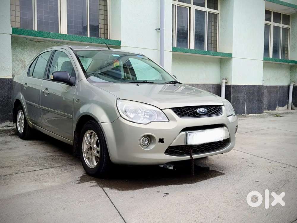 Ford Fiesta 2010 Petrol Car