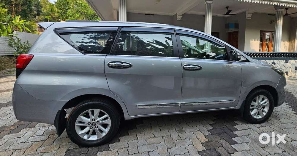 Toyota Innova Crysta 2.4 Gx Mt, 2017, Diesel