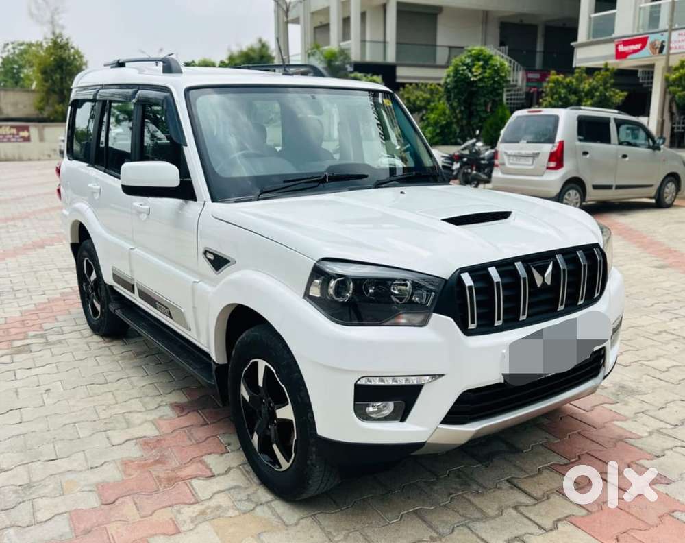 Mahindra Scorpio Classic 2.2 S 11 Mt 7 Str, 2024, Diesel