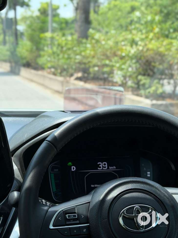 Toyota Urban Cruiser Hyryder 1.5 V Hybrid, 2024, Petrol