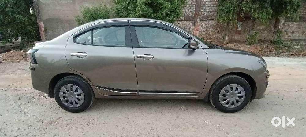 Maruti Suzuki Dzire 1.2 Vxi, 2025, Petrol