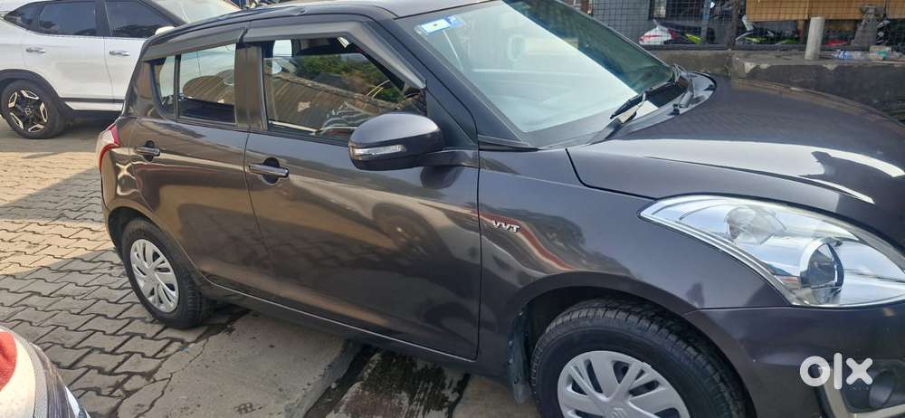 Maruti Suzuki Swift Vxi 1.2 Abs Bs-iv, 2015, Petrol