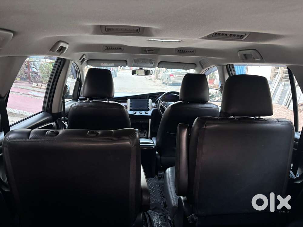 Toyota Innova Crysta 2.4 Gx Limited Edition At 7 Str, 2022, Diesel