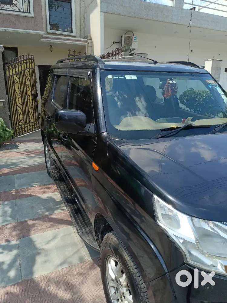 Mahindra Tuv 300 2017