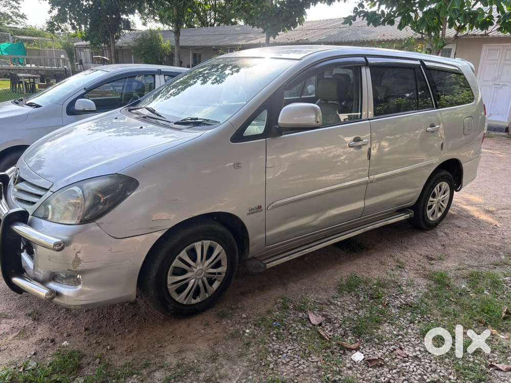 Toyota Innova Diesel Manual 2011 Year