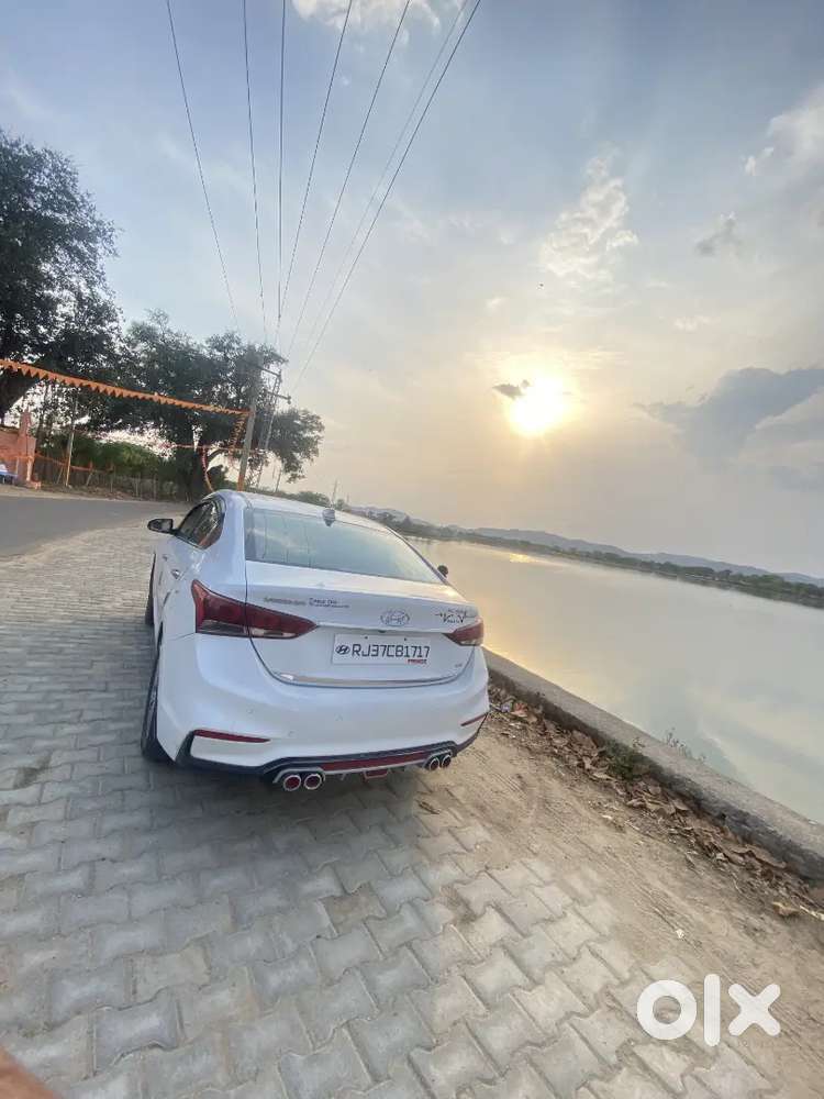 Hyundai Verna Crdi Manual 2020  Sunroof + Push Button Start