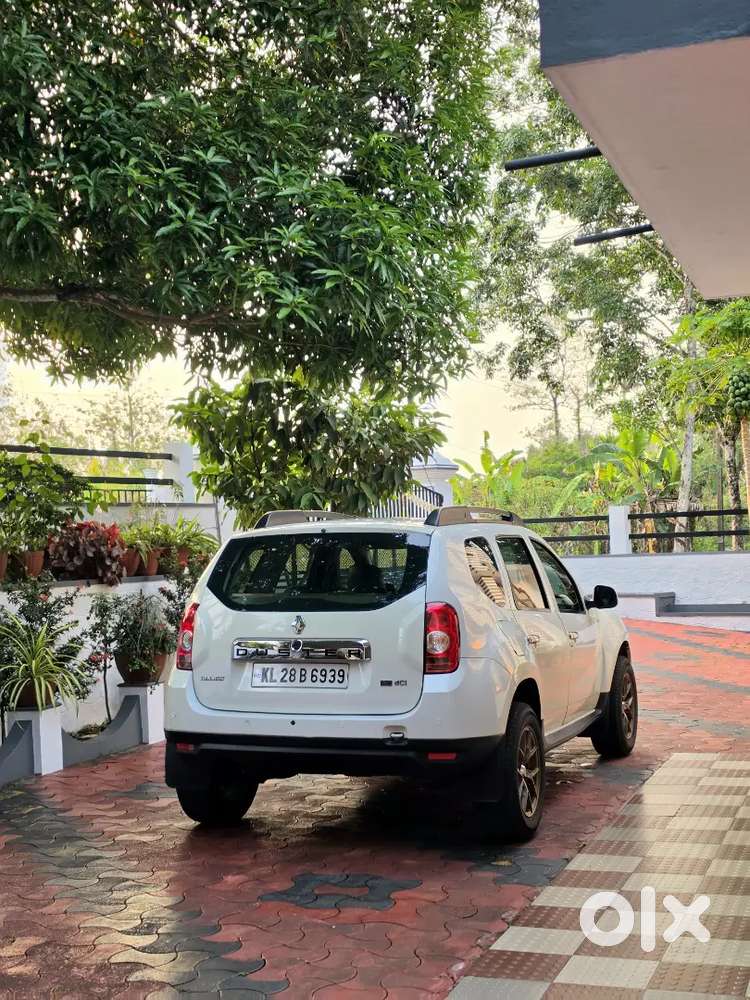 Renault Duster 85 Ps Diesel Company Service With Onyx Alloys