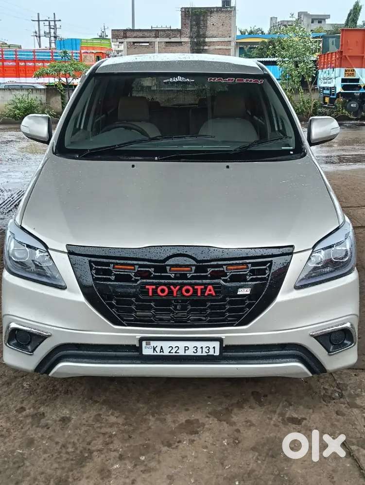 Toyota Innova 2010