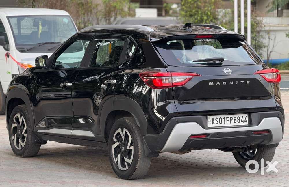 Nissan Magnite 1.0 Xv, 2023, Petrol
