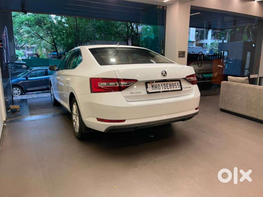 Skoda Superb 2.0 L&k Tsi At, 2019, Petrol