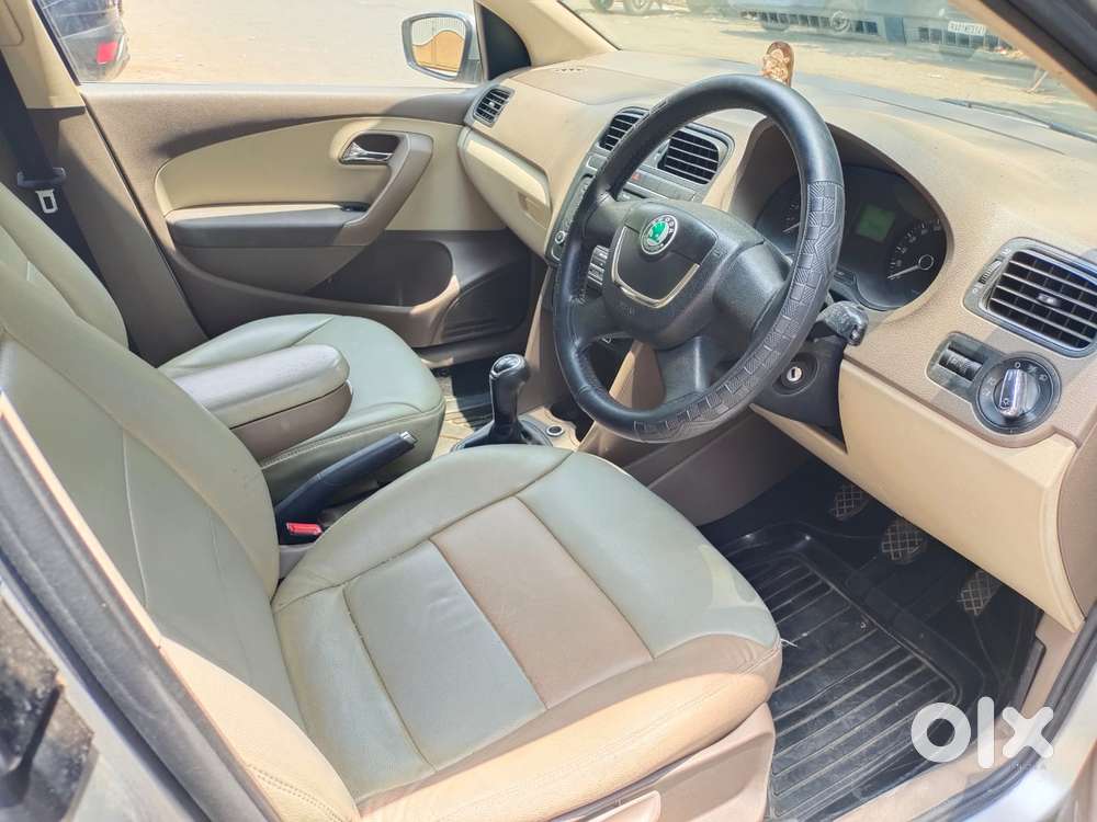 Skoda Rapid Elegance 1.6 Tdi Cr Manual, 2012, Diesel