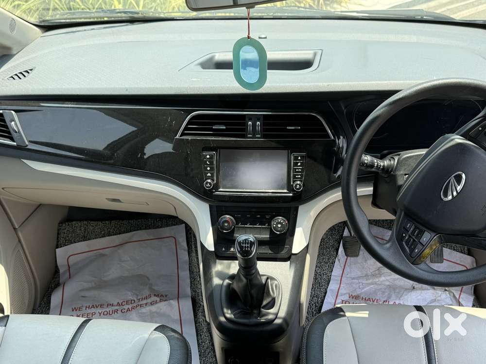 Mahindra Marazzo M8, 2019, Diesel