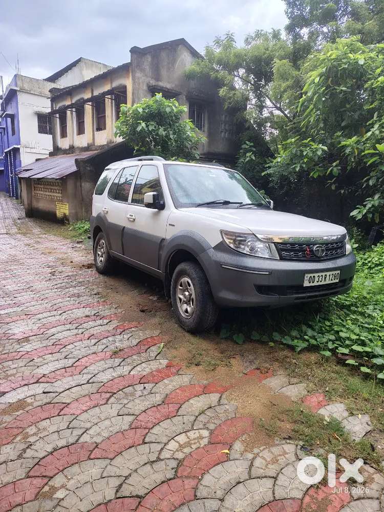 Tata Safari Storme 2017