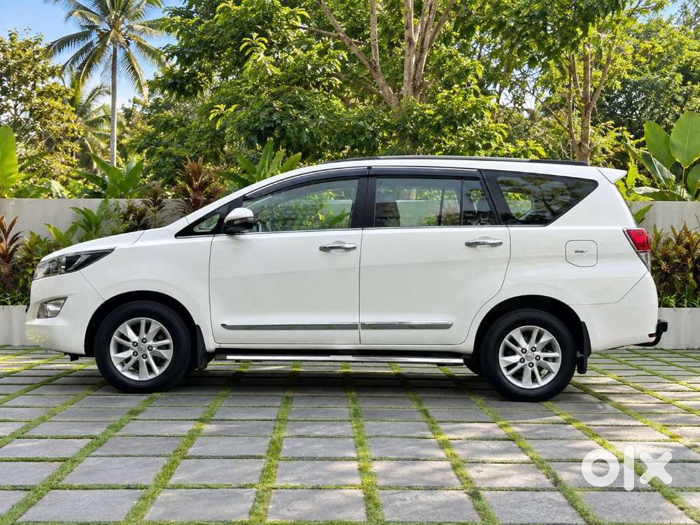 Toyota Innova Crysta 2.4 Gx Mt, 2020, Diesel
