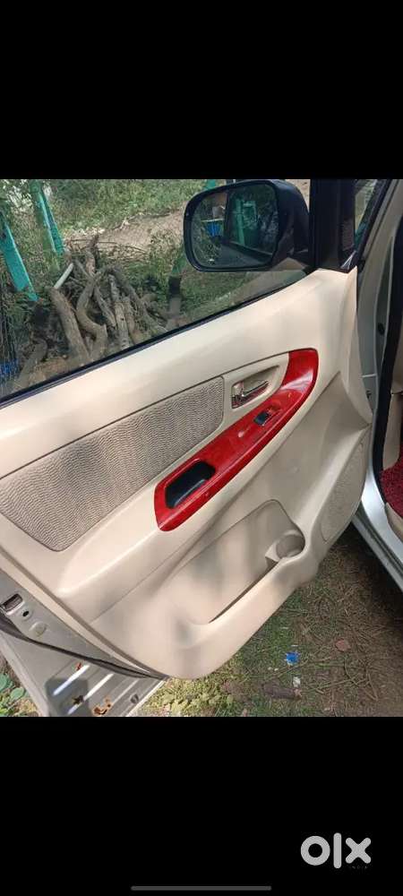 Toyota Innova 2.0 Petrol 2005