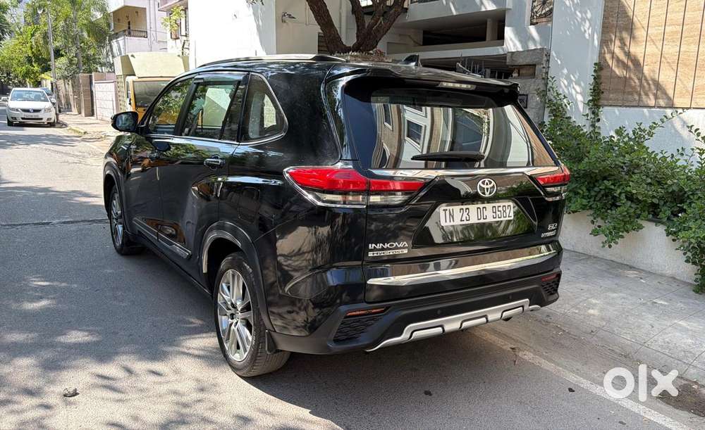 Toyota Innova Hycross Zx(o), 2023, Diesel