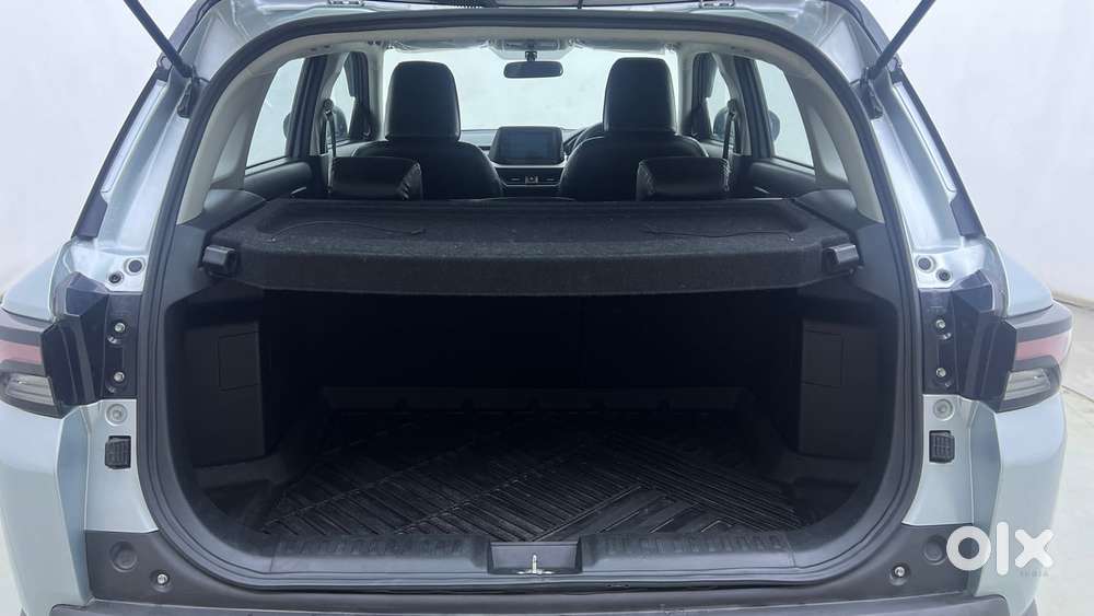 Maruti Suzuki Vitara Brezza 1.5 Zxi Plus Dual Tone, 2022, Petrol