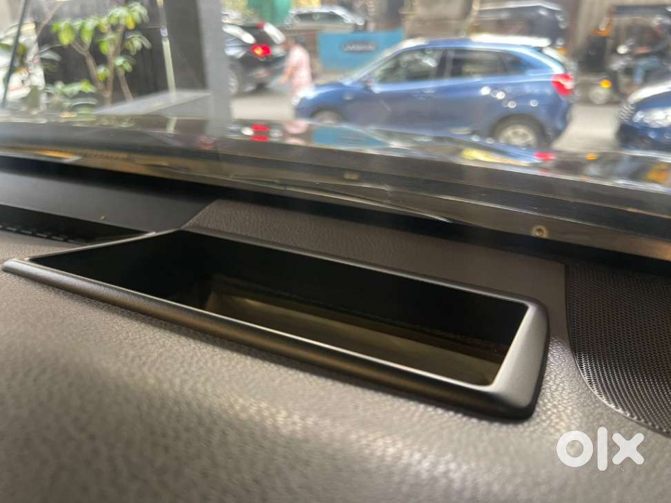 Toyota Camry Hybrid, 2019, Petrol