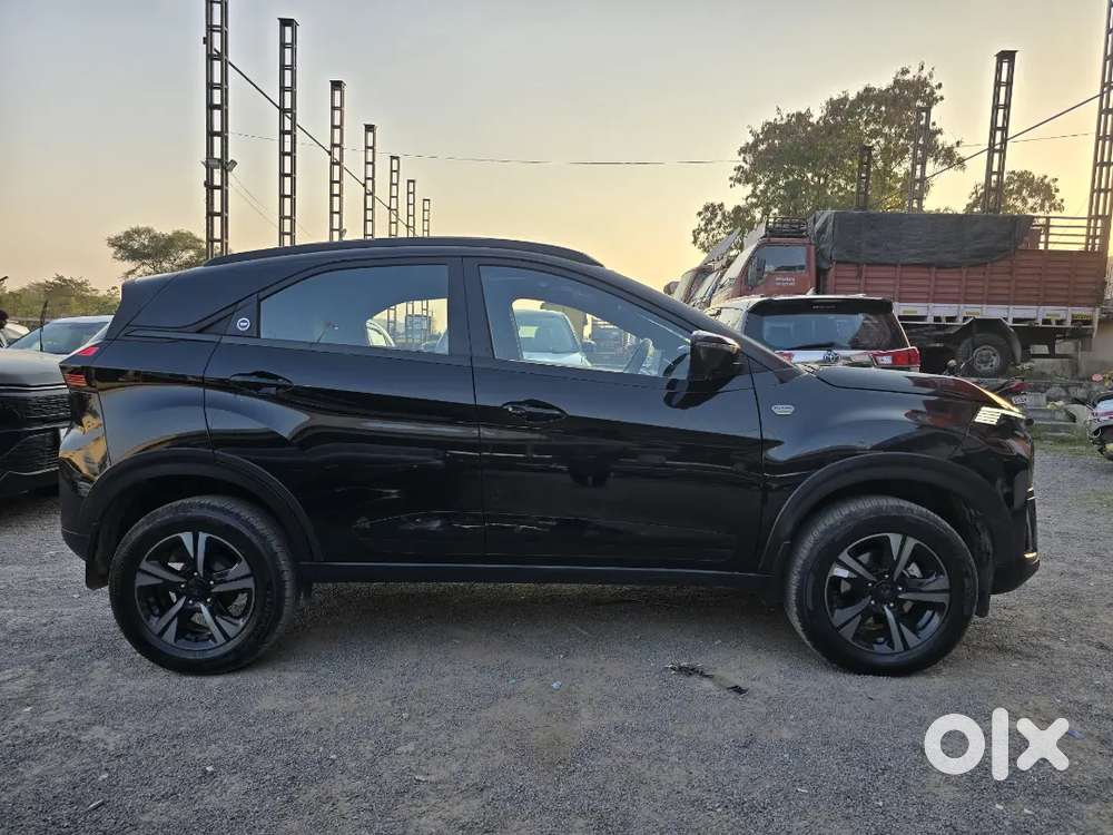 Tata Nexon 2024 Petrol Well Maintained