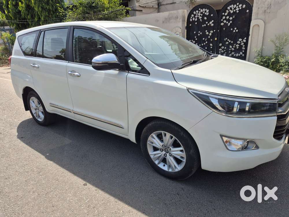 Toyota Innova Crysta 2.8 Zx At 7 Seater, 2018, Diesel