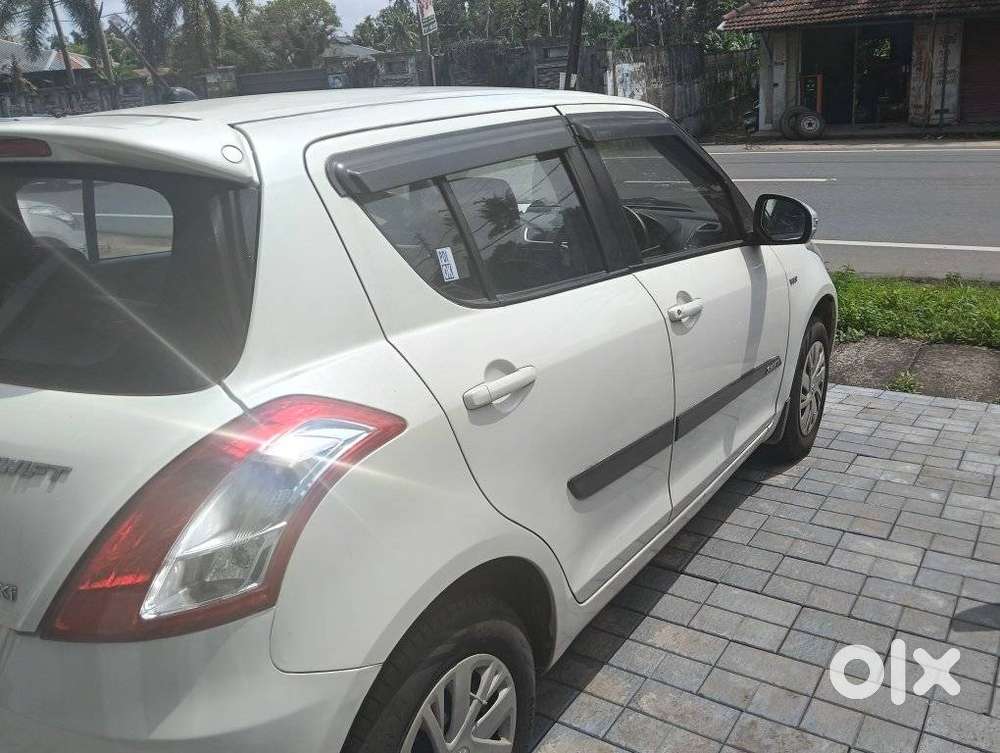 Maruti Suzuki Swift Vxi, 2014, Petrol