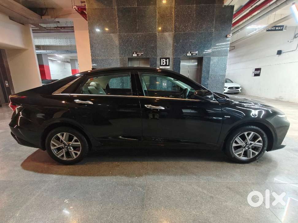 Hyundai Verna Sx 1.5 Petrol Ivt, 2023, Petrol