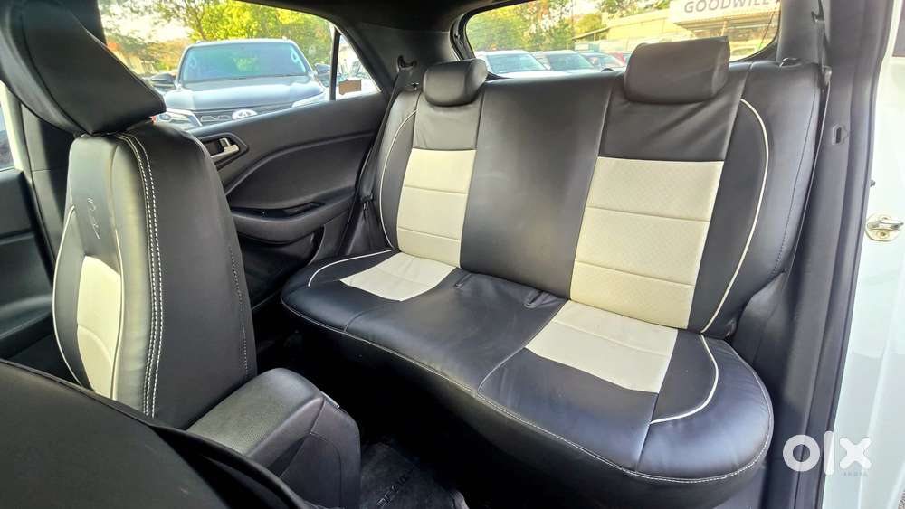 Hyundai I20 Asta (o) 1.2 Mt Dual Tone, 2018, Petrol