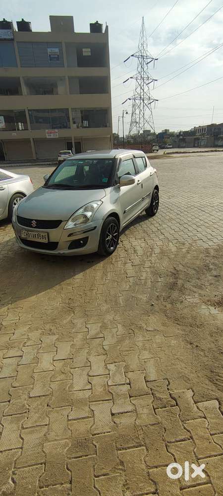 Maruti Suzuki Swift Vxi 1.2 Abs Bs-iv, 2011