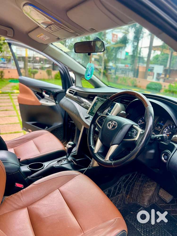 Toyota Innova Crysta 2018