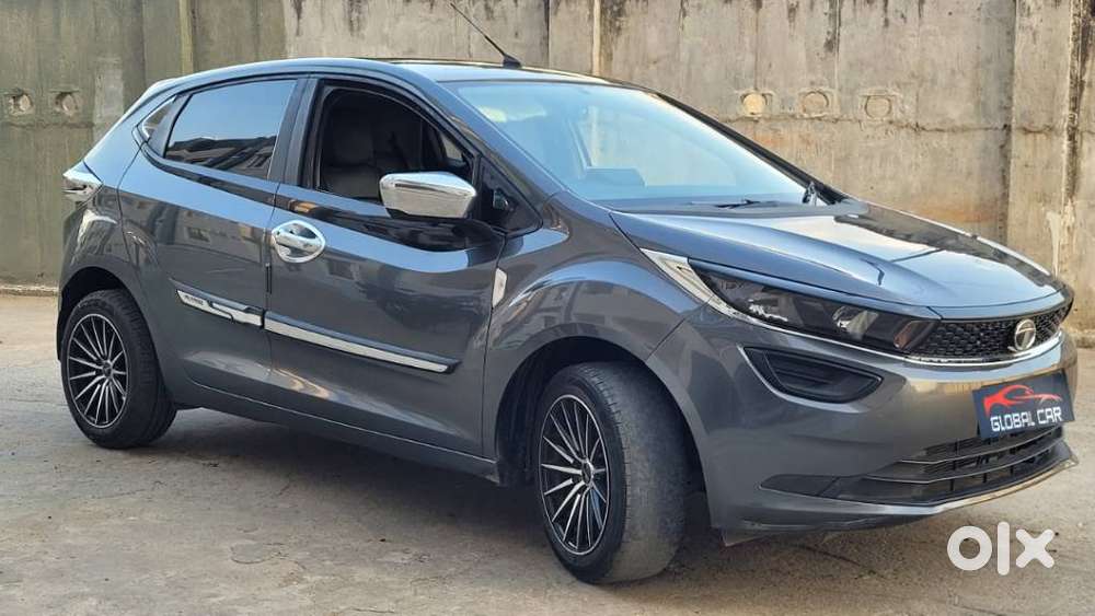 Tata Altroz 1.2 Xm Plus, 2022, Petrol