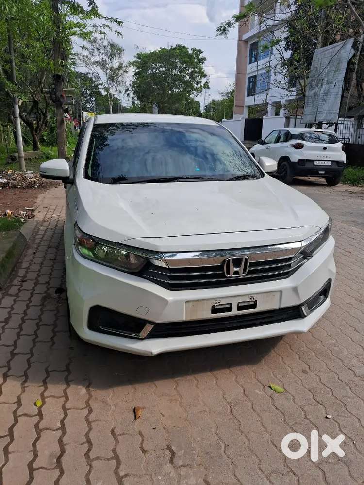 Honda Amaze 2023 Petrol 45000 Km Driven
