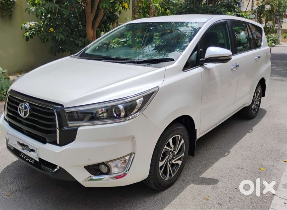 Toyota Innova Crysta 2.4 V 7 Str, 2023, Diesel