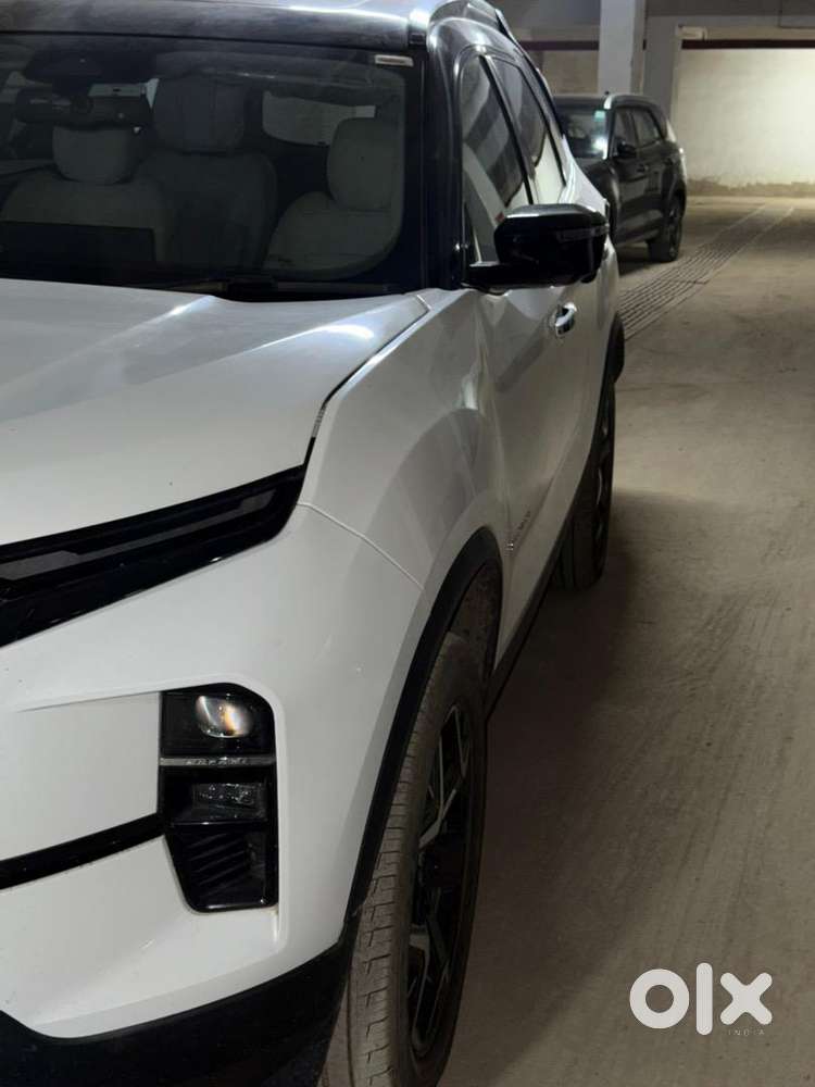 Tata Safari Facelift Accomplished+