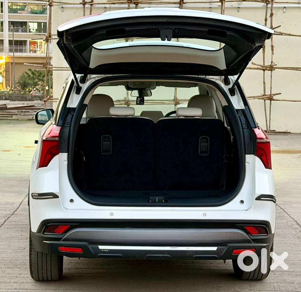 Mahindra Xuv700 2.0 Ax 7 Petrol At Luxury Pack Str, 2022, Petrol