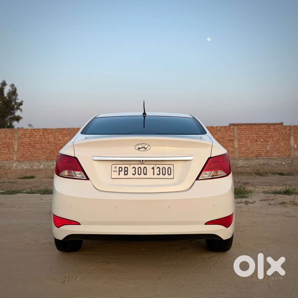 Hyundai Verna Petrol Manual 2015 Car