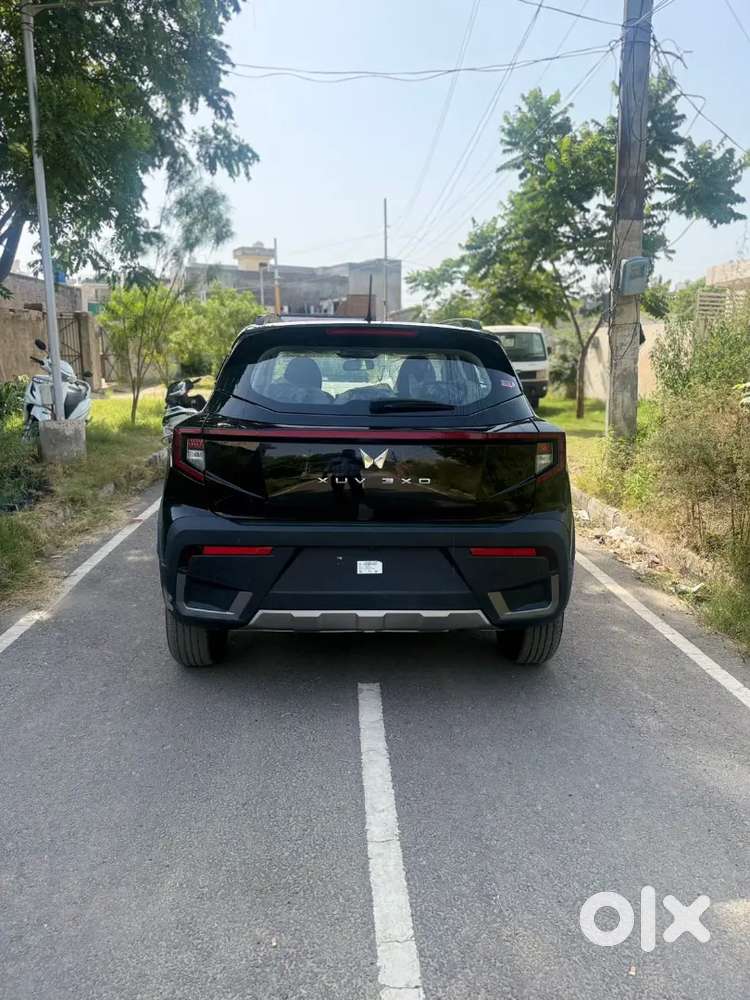 Mahindra Xuv 3xo 2025