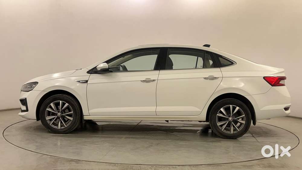Skoda Slavia Style 1.0l Tsi Mt, 2022, Petrol