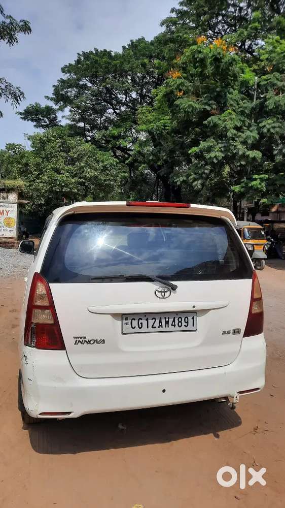 Toyota Innova 2010 Diesel 135000 Km Driven