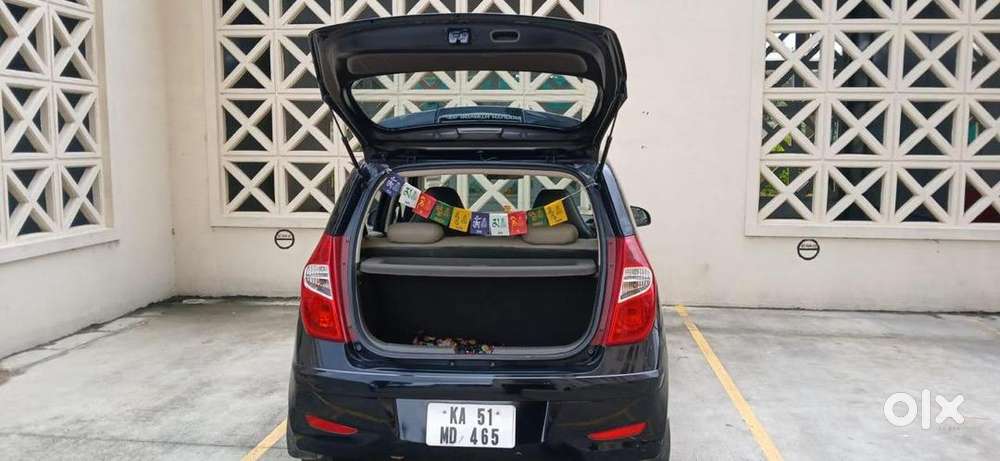 Hyundai I10 2012 Petrol Single Owner 27000 Km Driven