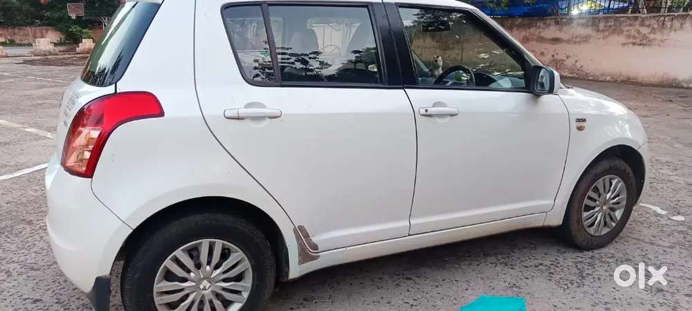 Maruti Suzuki Swift 2009 Diesel 79579 Km Driven