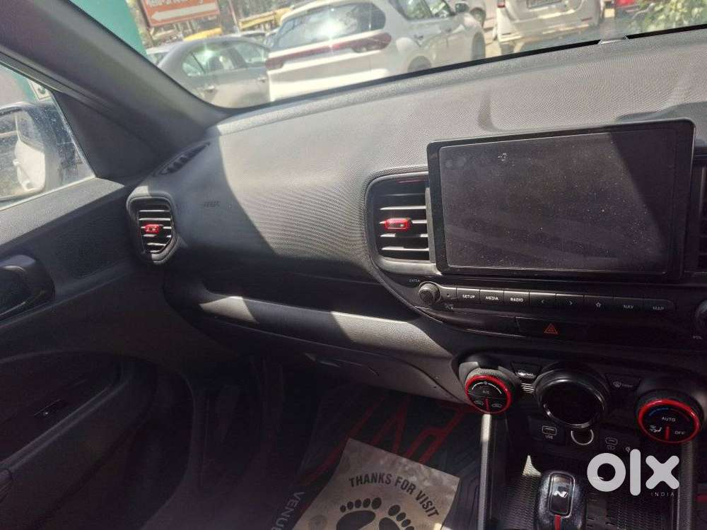 Hyundai Venue Sx Dual Tone Turbo, 2022, Petrol