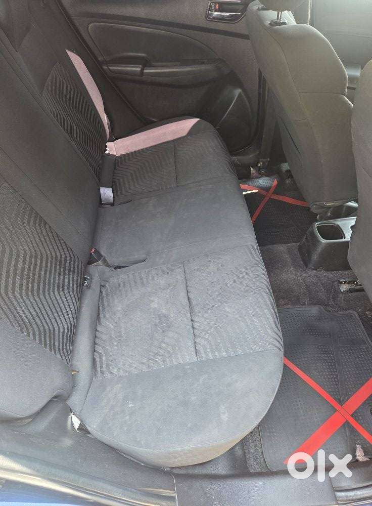 Maruti Suzuki Swift Vxi + Manual, 2022, Petrol
