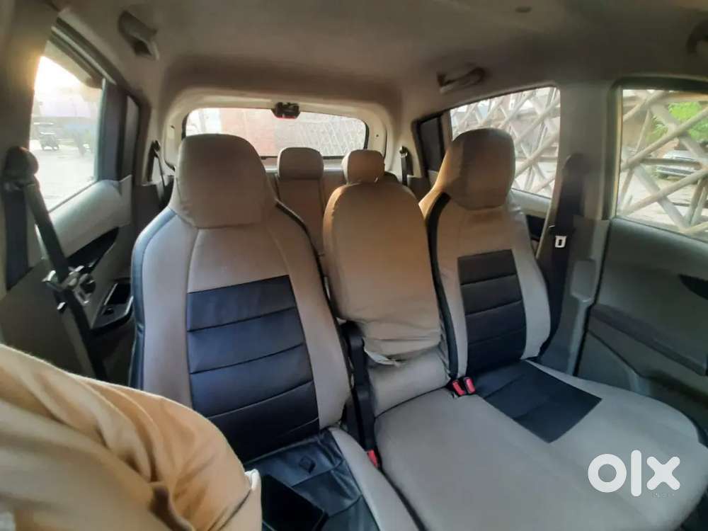 Mahindra Kuv100 Nxt 2016 Diesel Top Model 6 Seater