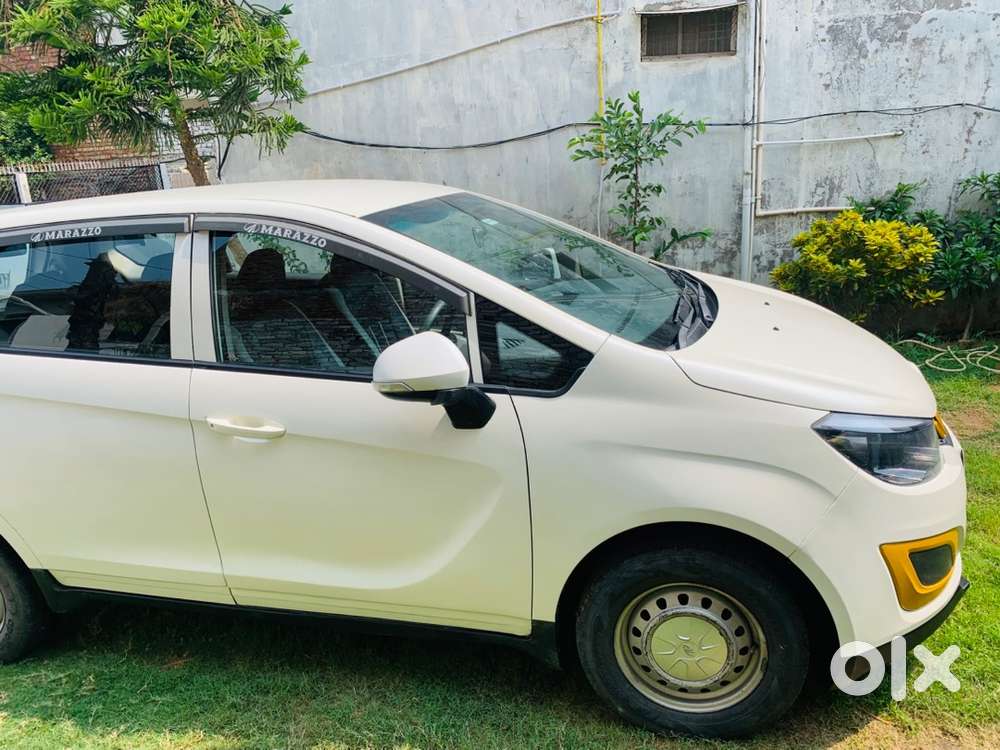 Mahindra Marazzo Diesel 2019