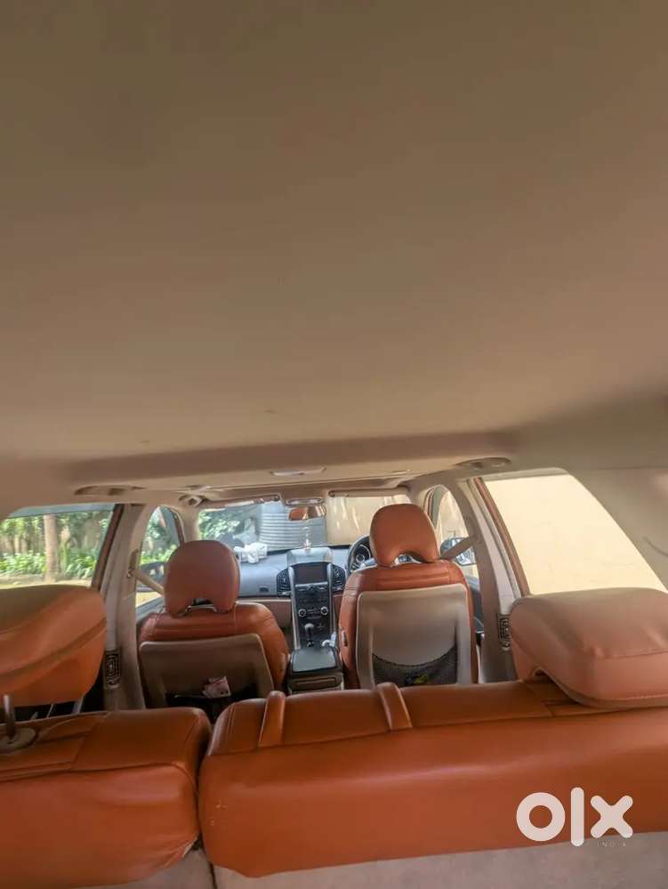 Mahindra Xuv500 2016 Diesel, Push Start,and Sunroof