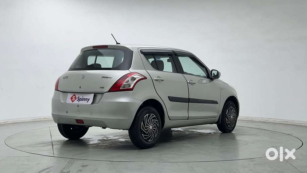 Maruti Suzuki Swift Vxi Optional, 2016, Petrol