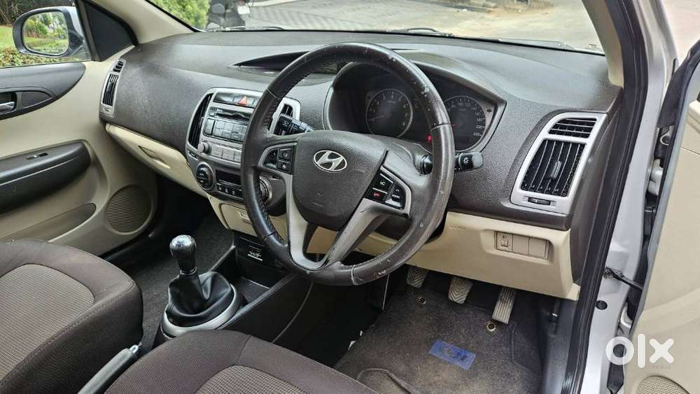 Hyundai I20 Sportz Plus, 2014, Petrol