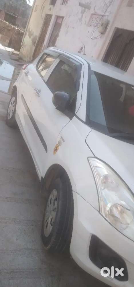 Maruti Suzuki Swift 2015 Cng & Petrol 180000 Km Driven